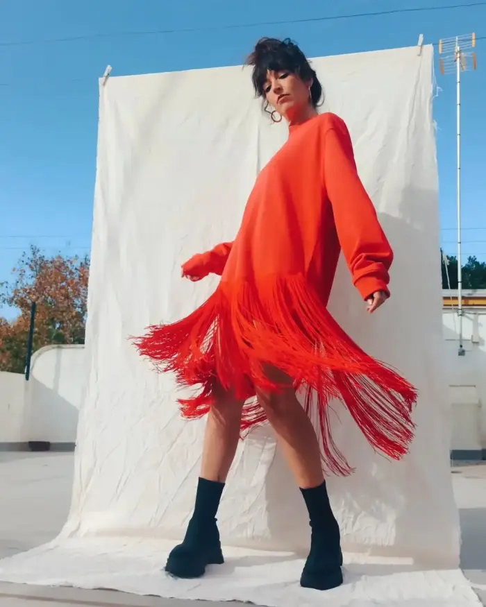 ¡¡Qué poderío pordió!!Es lo que me sale cuando veo ésta sudadera roja pasión Éste va a ser mi look de Navidad,Todo al rojo!!!! Sudadera + gabardina #handmade by @artekm22 PIDE ya la TUYA! .web Sudadera Monocolor - Imagen 1